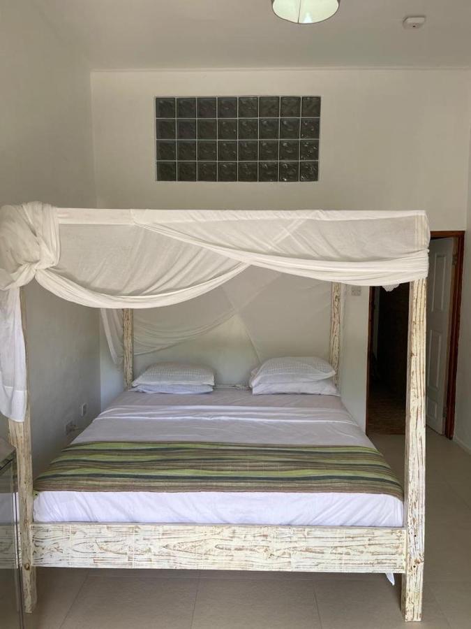 Le Comfort Anse Royale Esterno foto