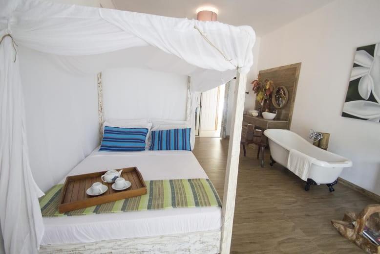 Le Comfort Anse Royale Esterno foto